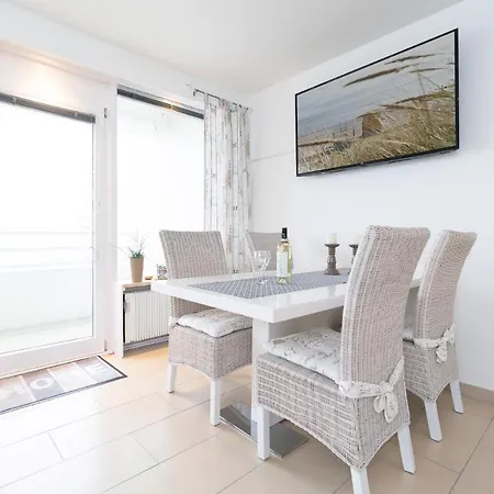 App 449 - Strandlage Apartment Sierksdorf